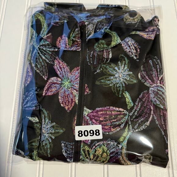 Chico’s Size XL Stretch Knit Black Floral Half zip up sweater size XL - Picture 10 of 10